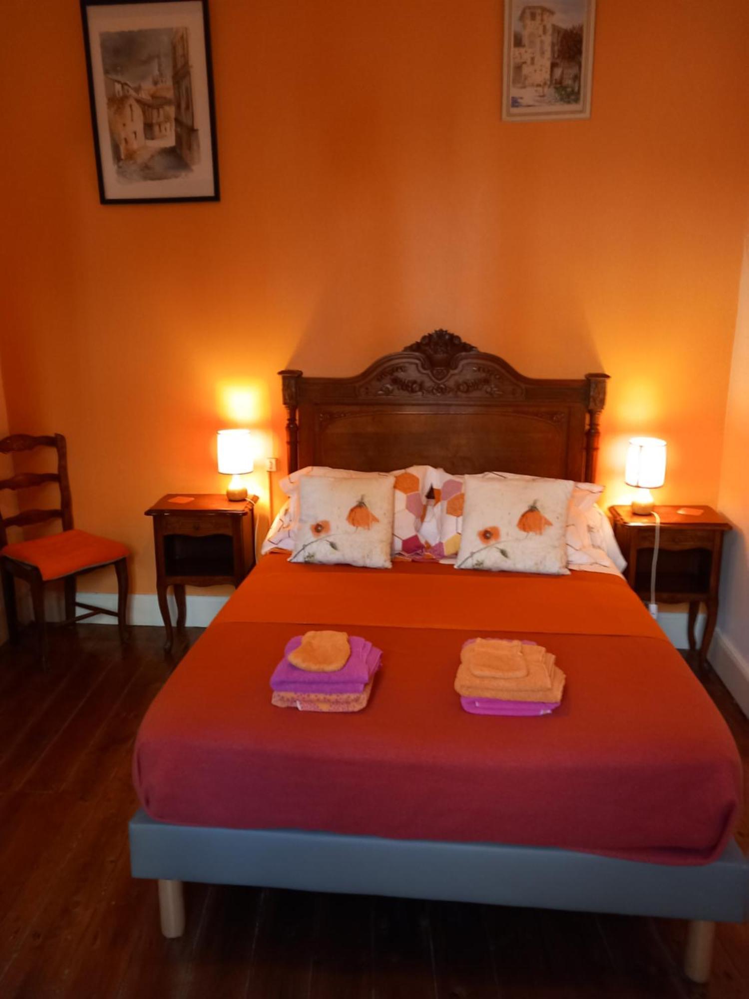 Chambre D'Hotes La Tour De Brazalem Nerac Bagian luar foto