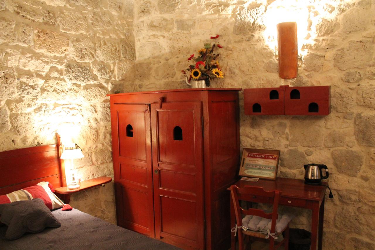 Chambre D'Hotes La Tour De Brazalem Nerac Bagian luar foto