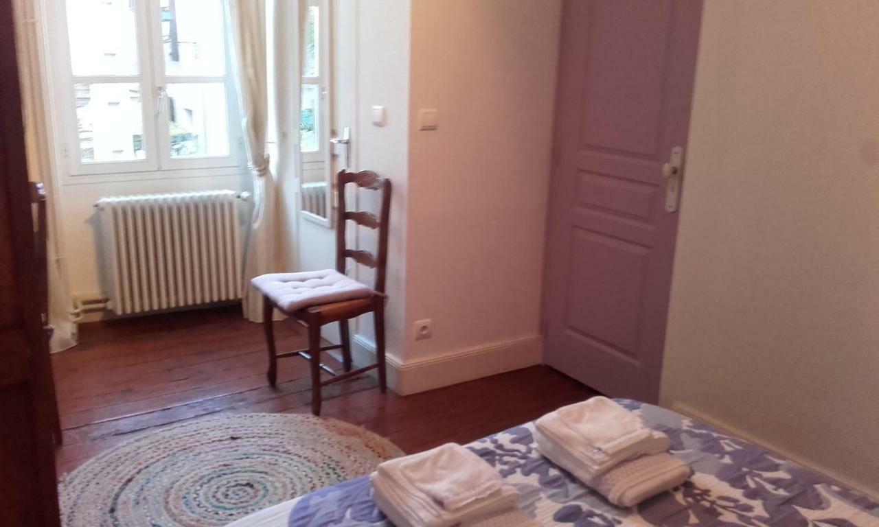 Chambre D'Hotes La Tour De Brazalem Nerac Bagian luar foto